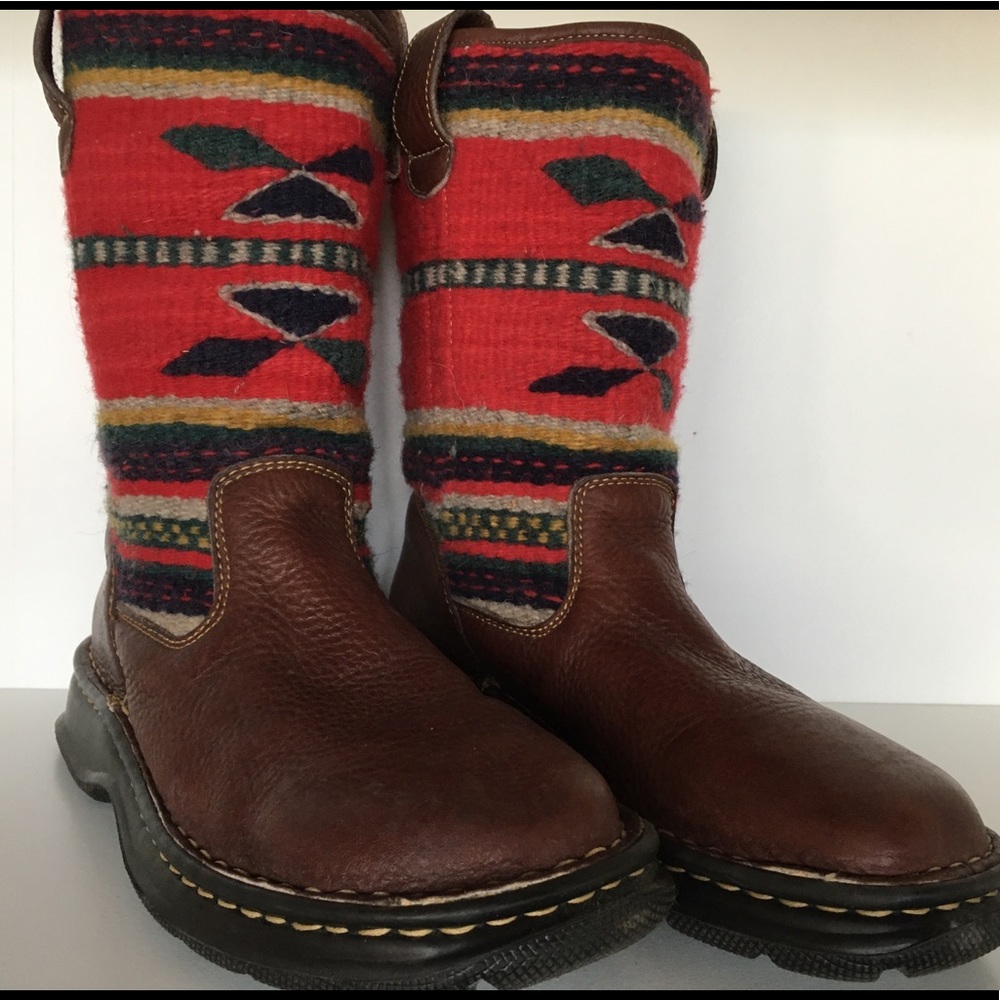 Born Boots Size 9 Women’s